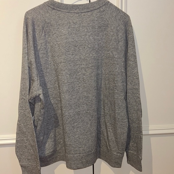 Levi’s Women’s Sweater - Picture 2 of 3